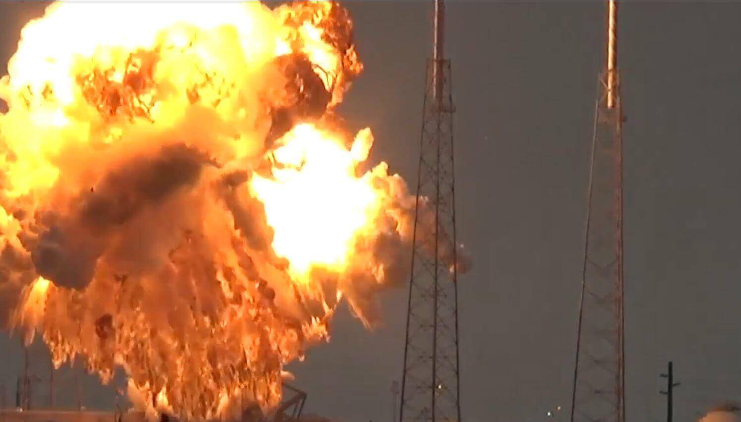 SpaceX rocket explodes; Facebook dream to ashes 1