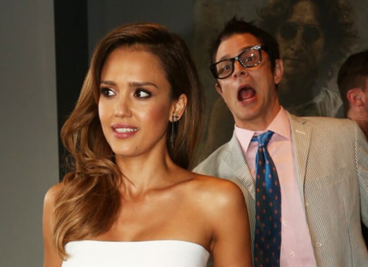 This is what happens when Celebrity Photobombs 10