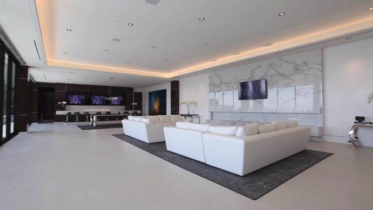 Dan Bilzerian new house BEL AIR MEGA MANSION Worth $250 Million ...