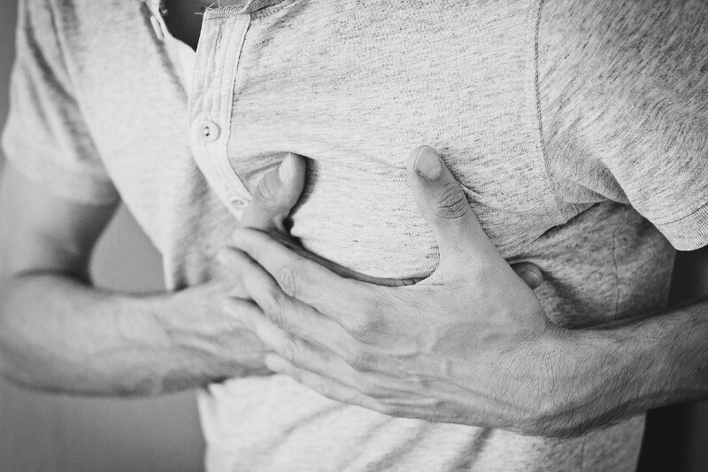 stress signs chest pain