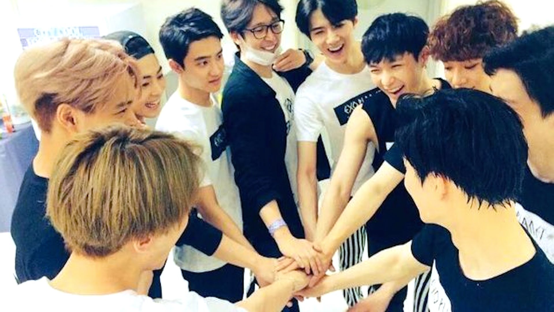 10 Reasons why EXO Korean Band is loved by millions around the world 2